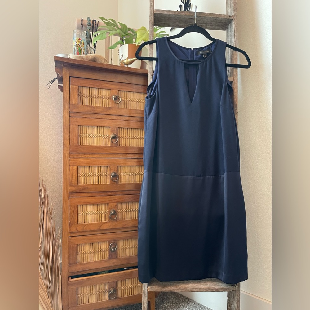 Keyhole Banana Republic Navy Blue dress